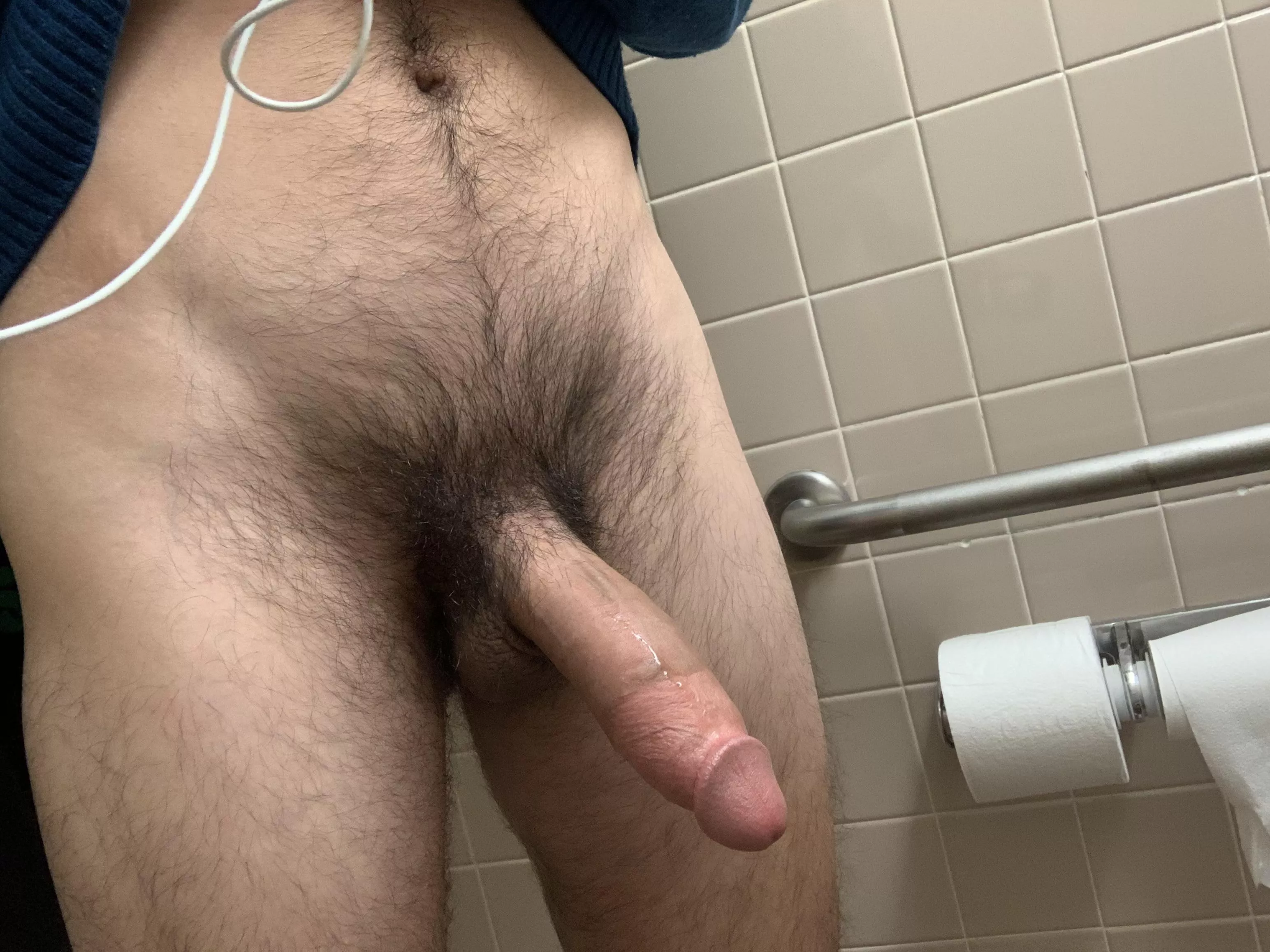 It’s so hard not getting cum on my clothes when I’m at work. (26) posted by Wrong_Appearance666