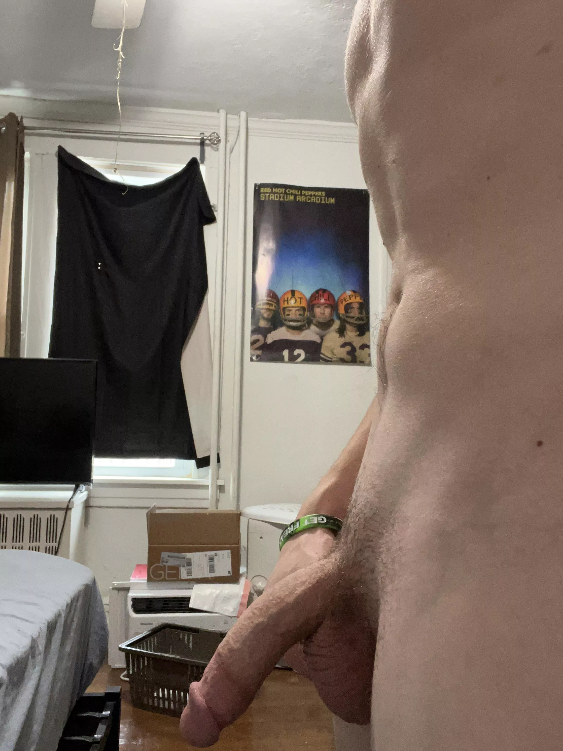 Its so heavy it just hangs posted by D_swift0