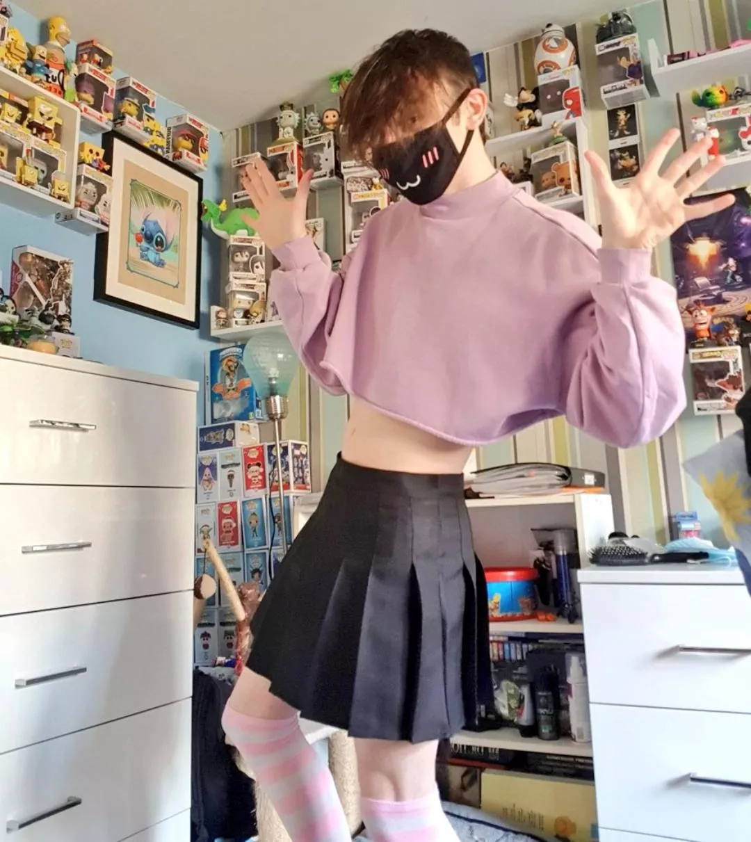 It's that time of the week again :) posted by PoppyChan_