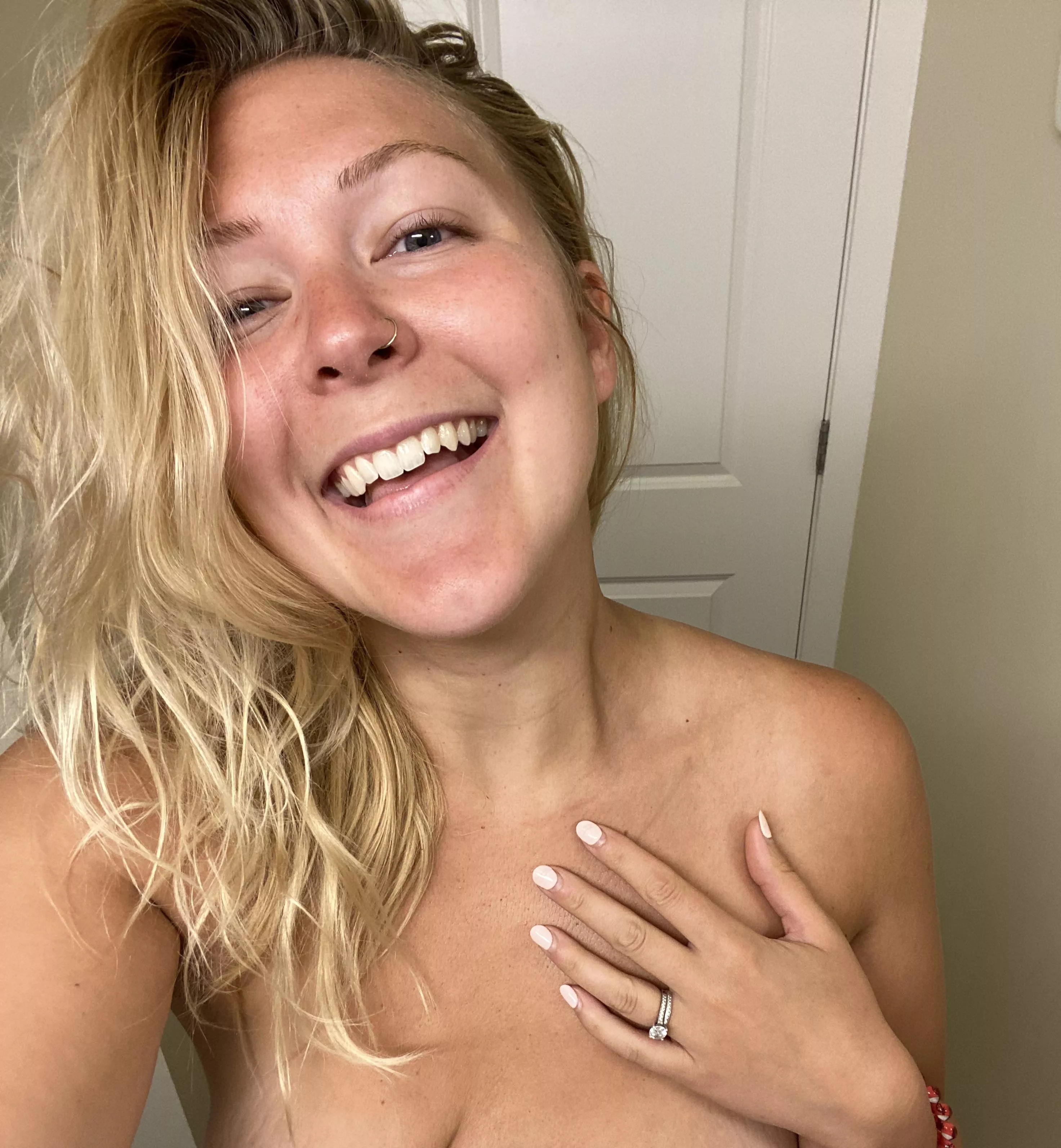 Itty bitty frex on my wee nose posted by ProfessionalTear6088