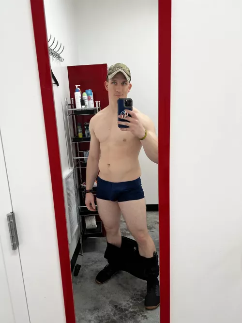 I’ve been super happy with my physique recently 😉 (M) by Maxishisname