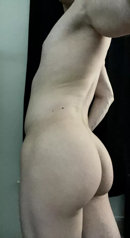 I’ve been told I have a “cute thick butt” .. do I? by casscagex