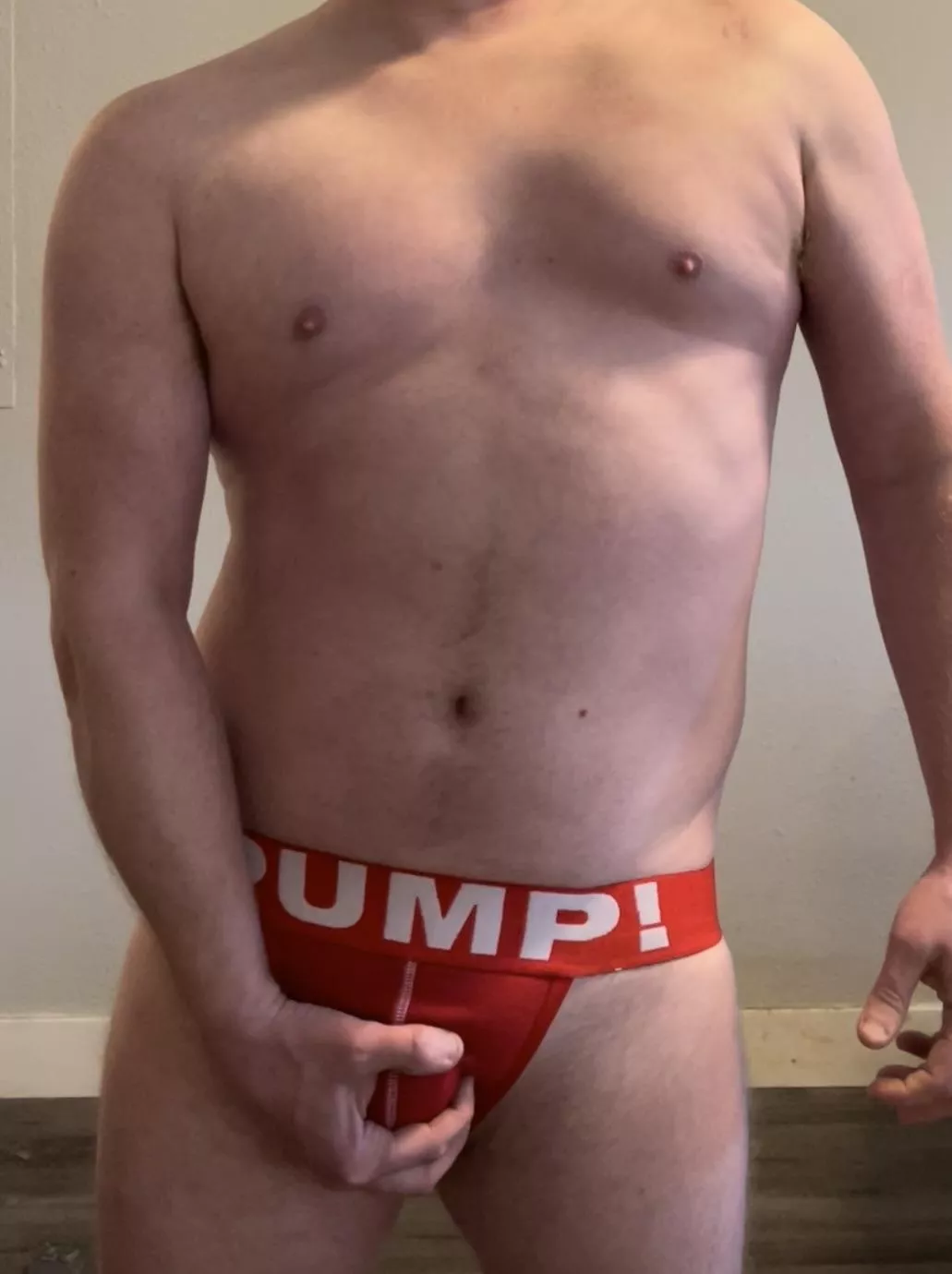 i’ve been told i look good in red posted by Muscle_Jock_Bro