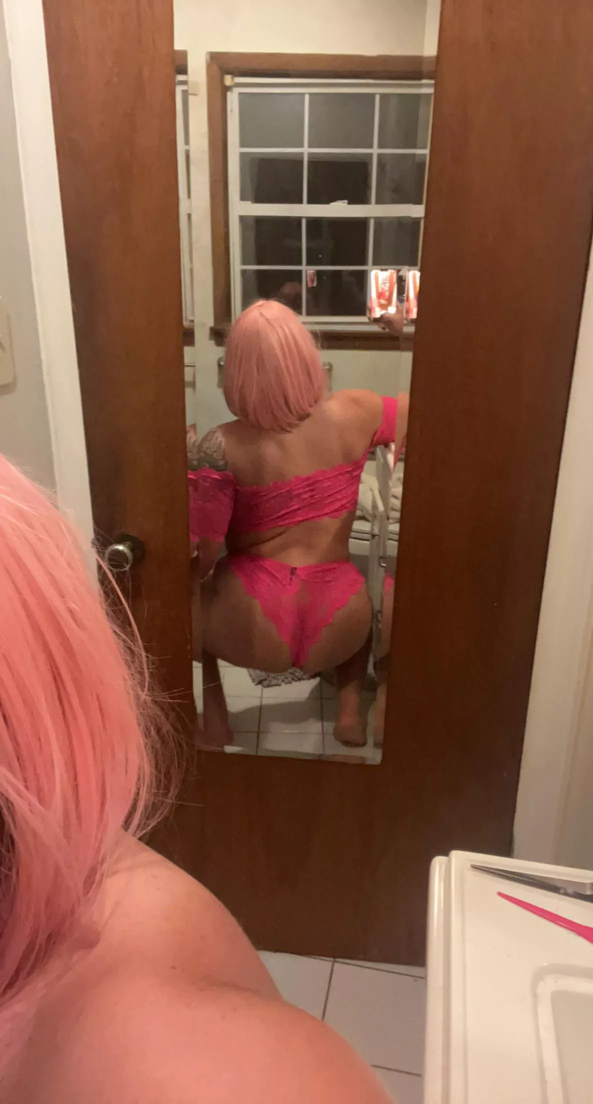 I’ve been working on my ass lately what do you think? 🍑 posted by PinkBria