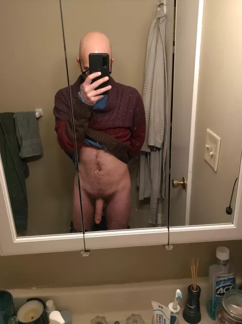 I've got a cardi on, why does it feel so cool in here? Maybe you've got a warm place for me. (45) by fccpax