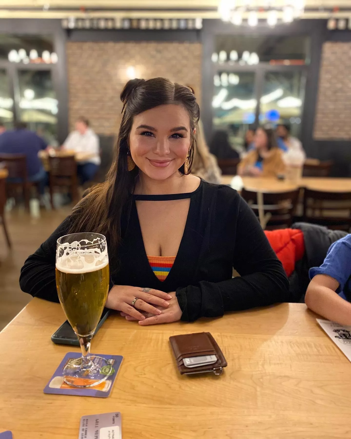 I’ve got a naughty side ;) #milf join me today! posted by thesweetest-sin