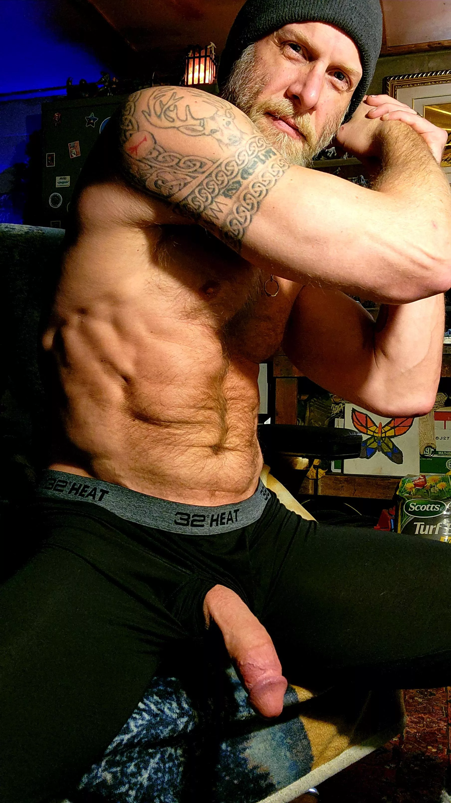 I've got this itch that needs scratching posted by yogadaddywill