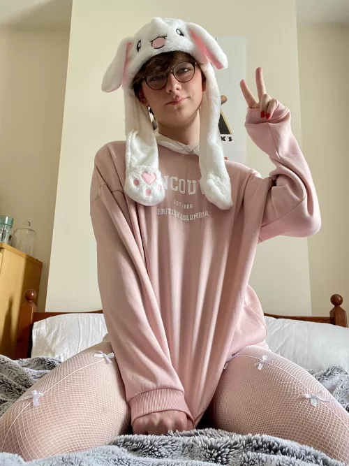 I’ve had my legs waxed, so I bless you with thigh pics! by An_English_Femboy