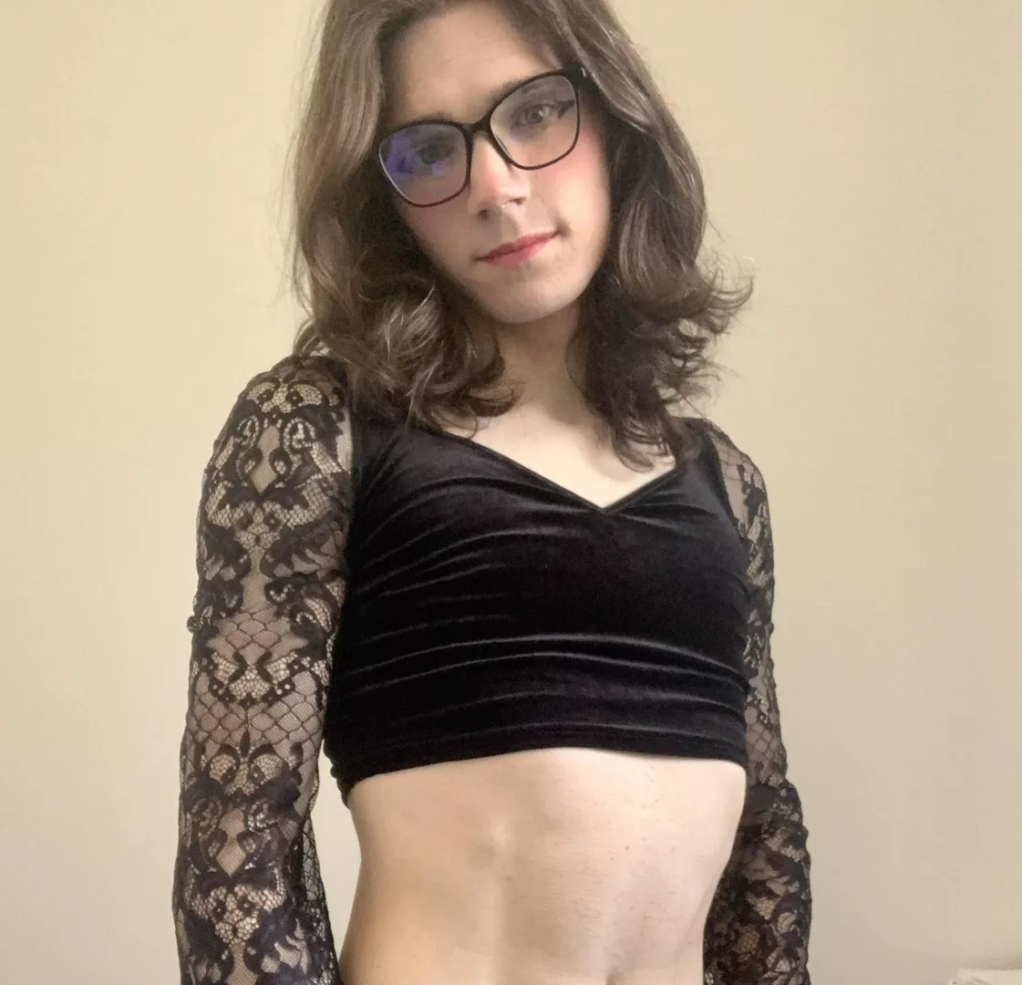I’ve never been happier with how I look. 🥰🥰 posted by Royal_Detective_556