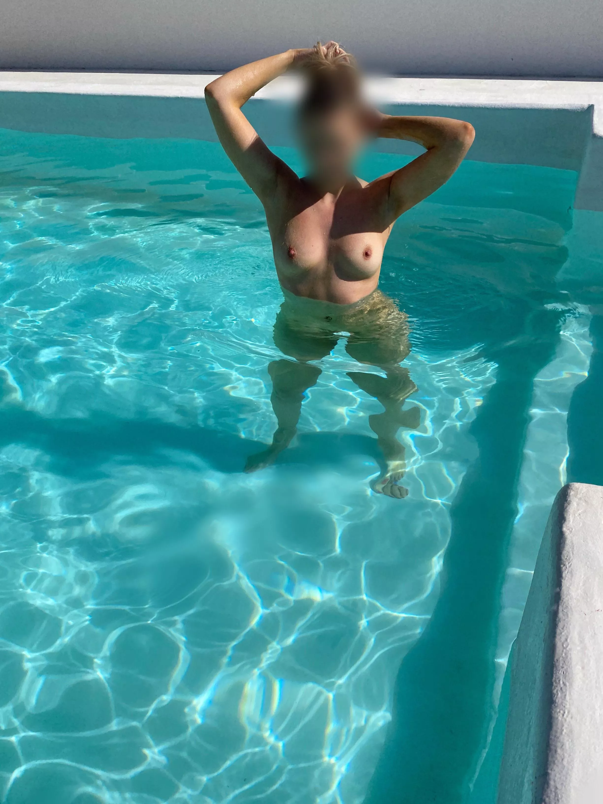 I’ve never fucked in a swimming pool before (f) posted by gabbygreen20