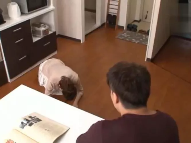 I've seen before a video of this guy with multiple women but i can't seem to find it i can only find video of the first woman anyone got the sauce ? by Ash_Lynx802