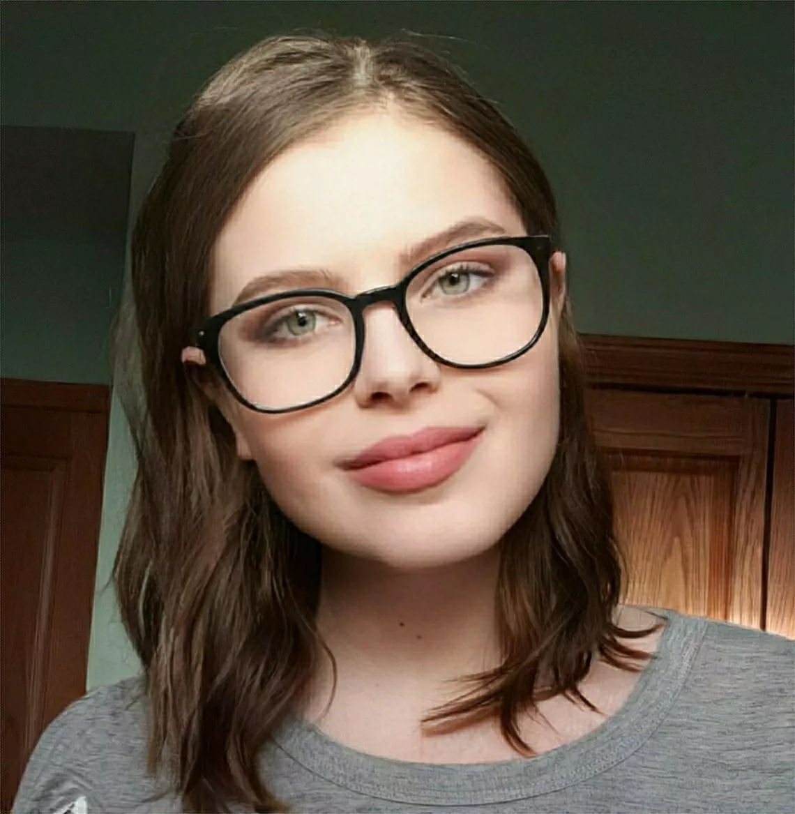 I've shown you my boobs and a hint of my pussy 😏 today I am showing you my smile posted by chayes123098