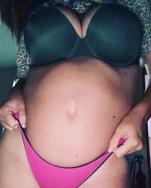 I’ve started doing pregnancy content 😘 by theeonlyashtynnr
