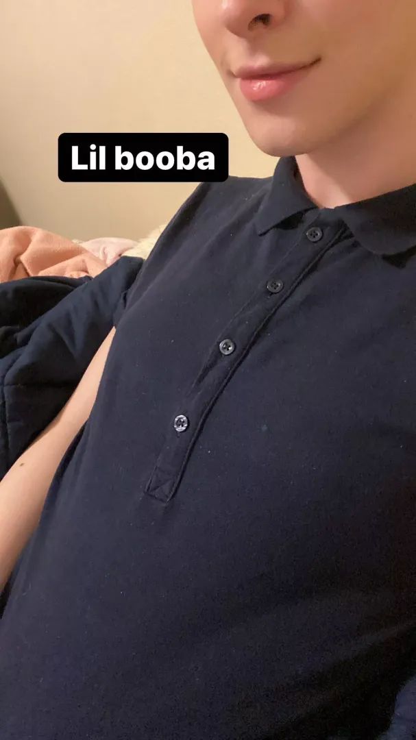 Iz a lil happy with how my chest has grown. I haz da smol booba :3 posted by Agender_Bean