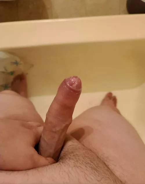 Jacking off in the shower 😩✊🍆💦 by MrAlwaysHornyXXX