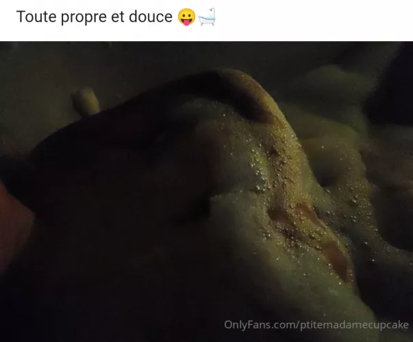 J'adore la lingerie j'ai un beau 38G naturel 🥰😛 by tibob93