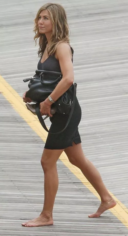 Jennifer Aniston by Fit_Pickle_2021