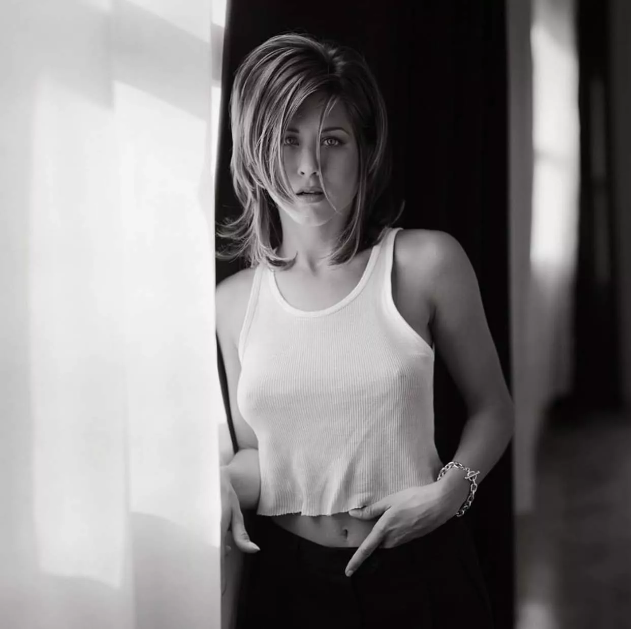 Jennifer Aniston posted by MaxMaxSuperMax_