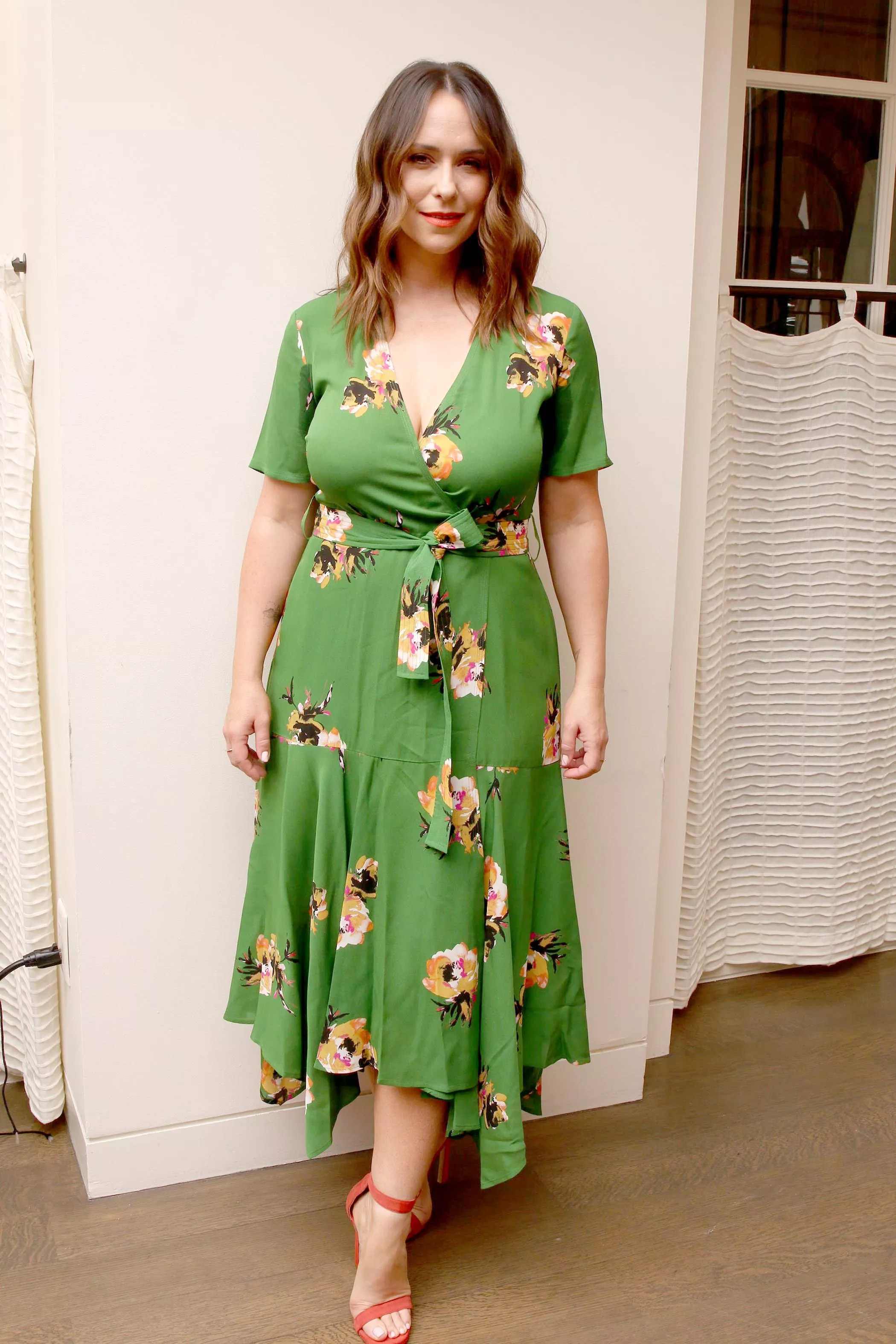 Jennifer Love Hewitt posted by nutritioustittymilk