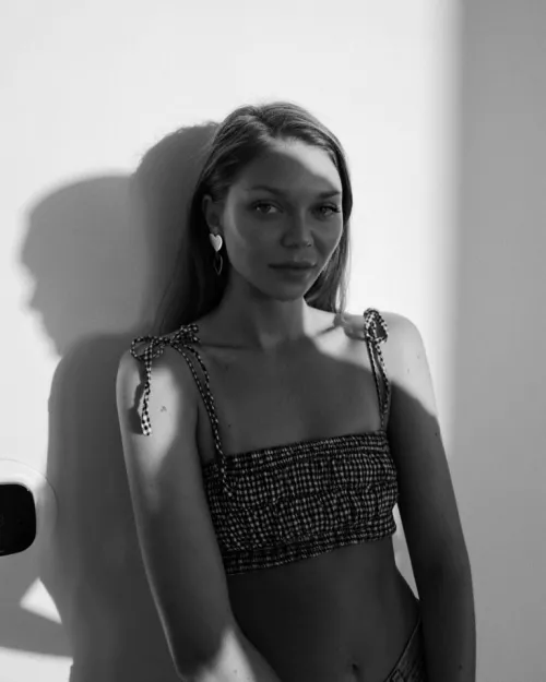 Jessie Andrews in the shadows... by SpunkySpunkyAssGuy