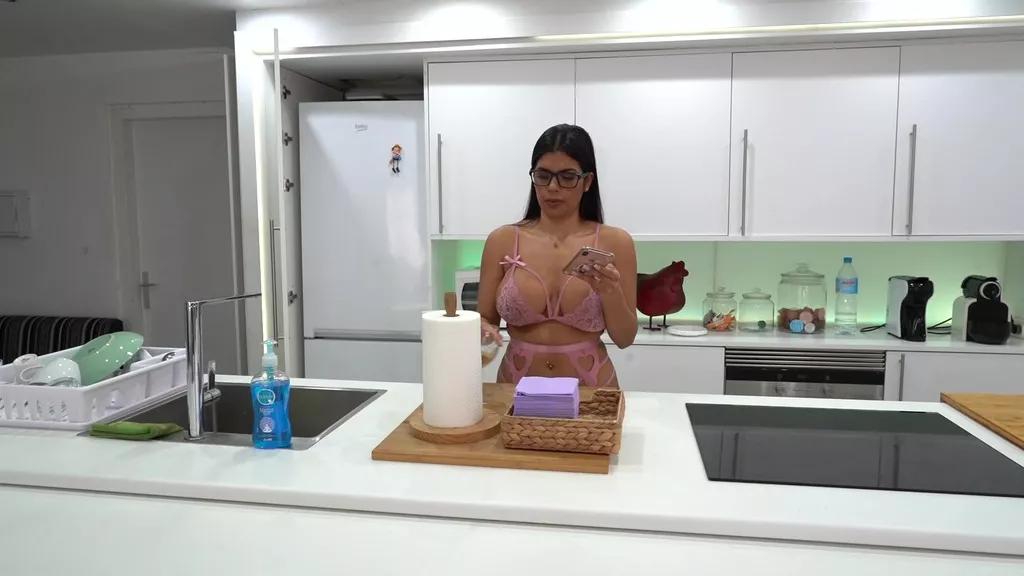 Jesus Reyes vs Sheila Ortega posted by legalporno