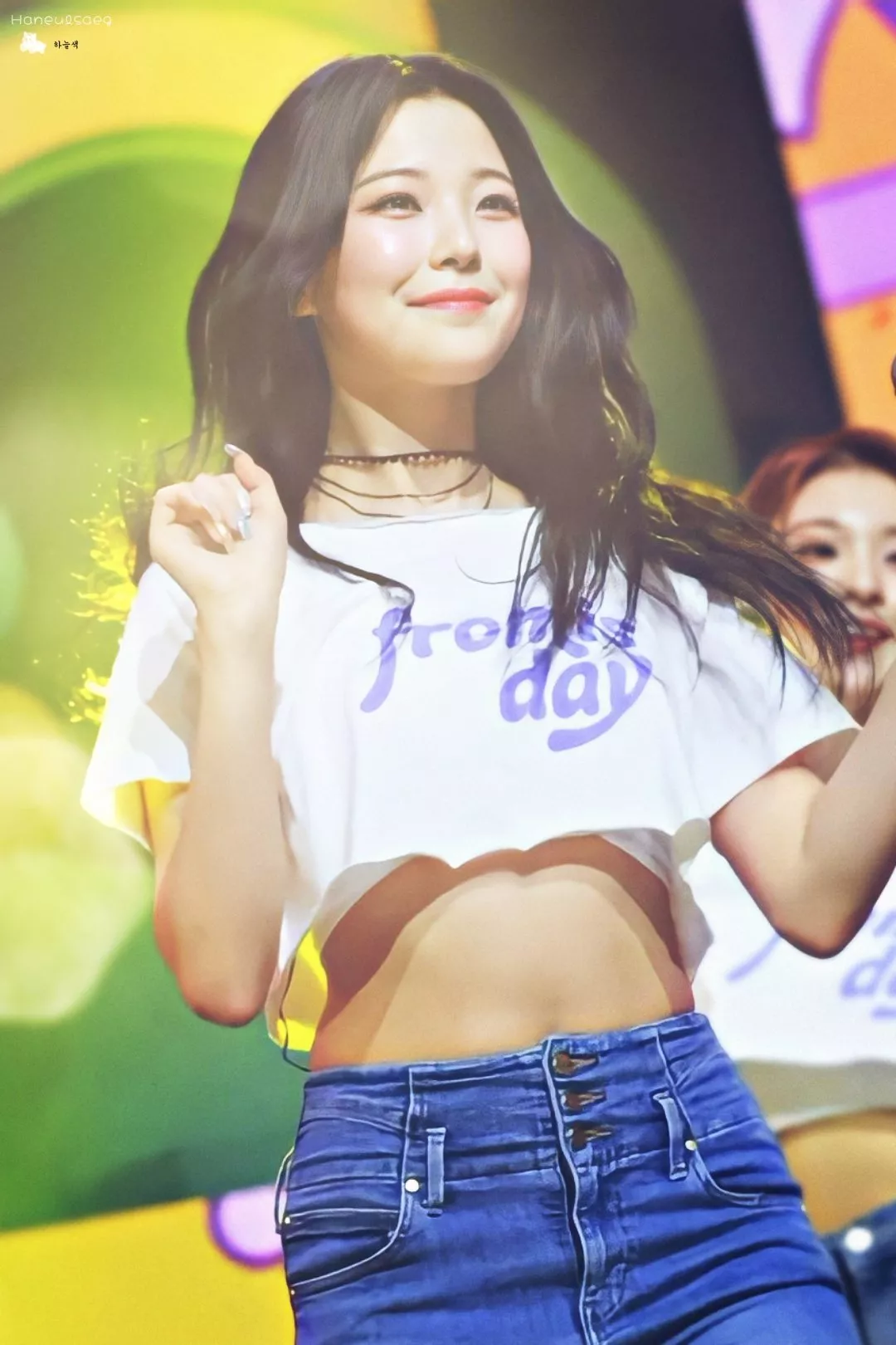 Jiheon - Fromis_9 posted by KingSettle