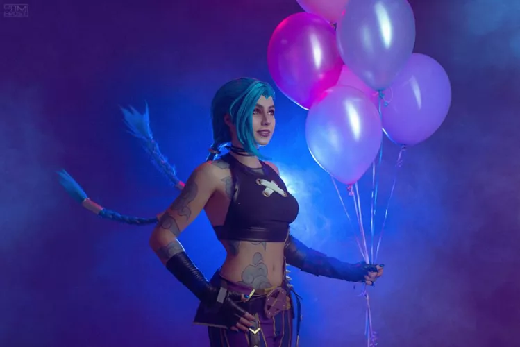 Jinx by Yuna Kairi 💟 by Intrepid-Upstairs-69