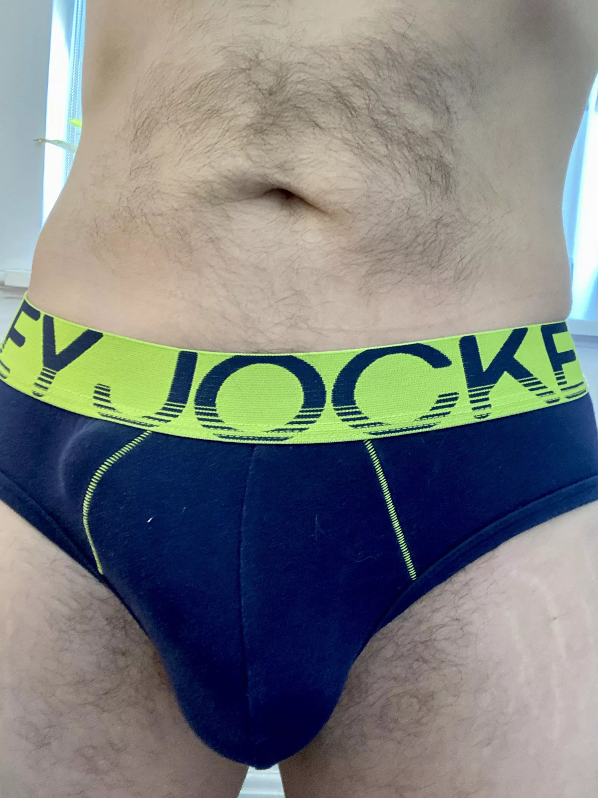 Jockey briefs and bulge to the right posted by limitbreak_77