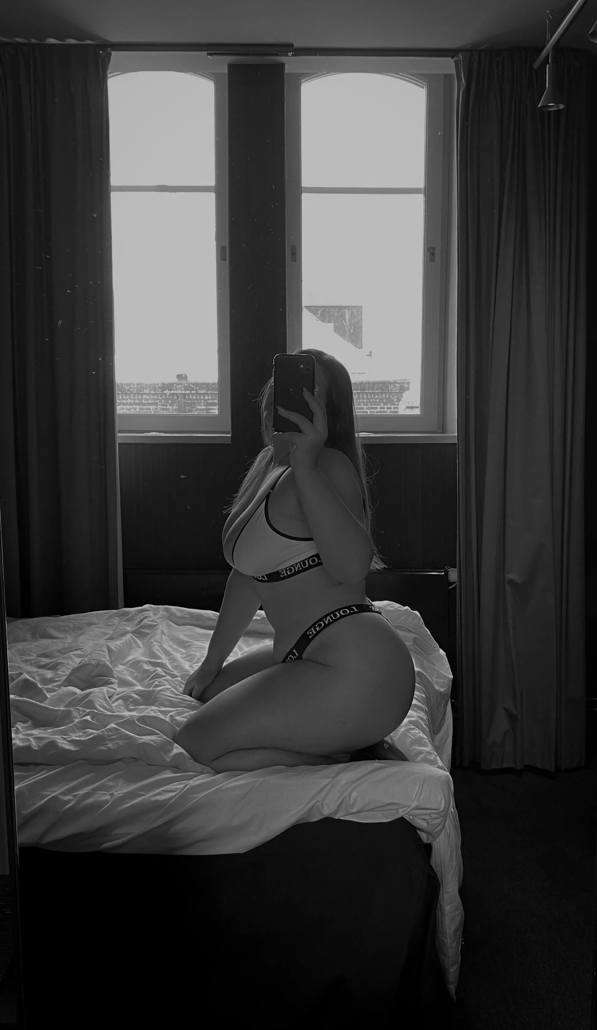 Join me at the hotel🤫 posted by ToveRosse