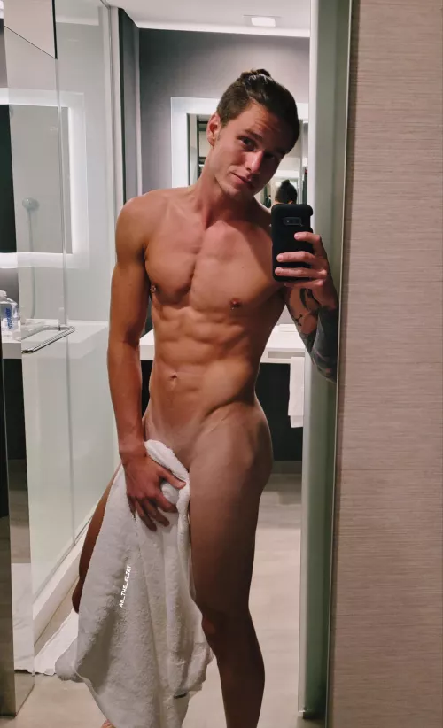 Join me in this lonely hotel room by AB_the_Flirt