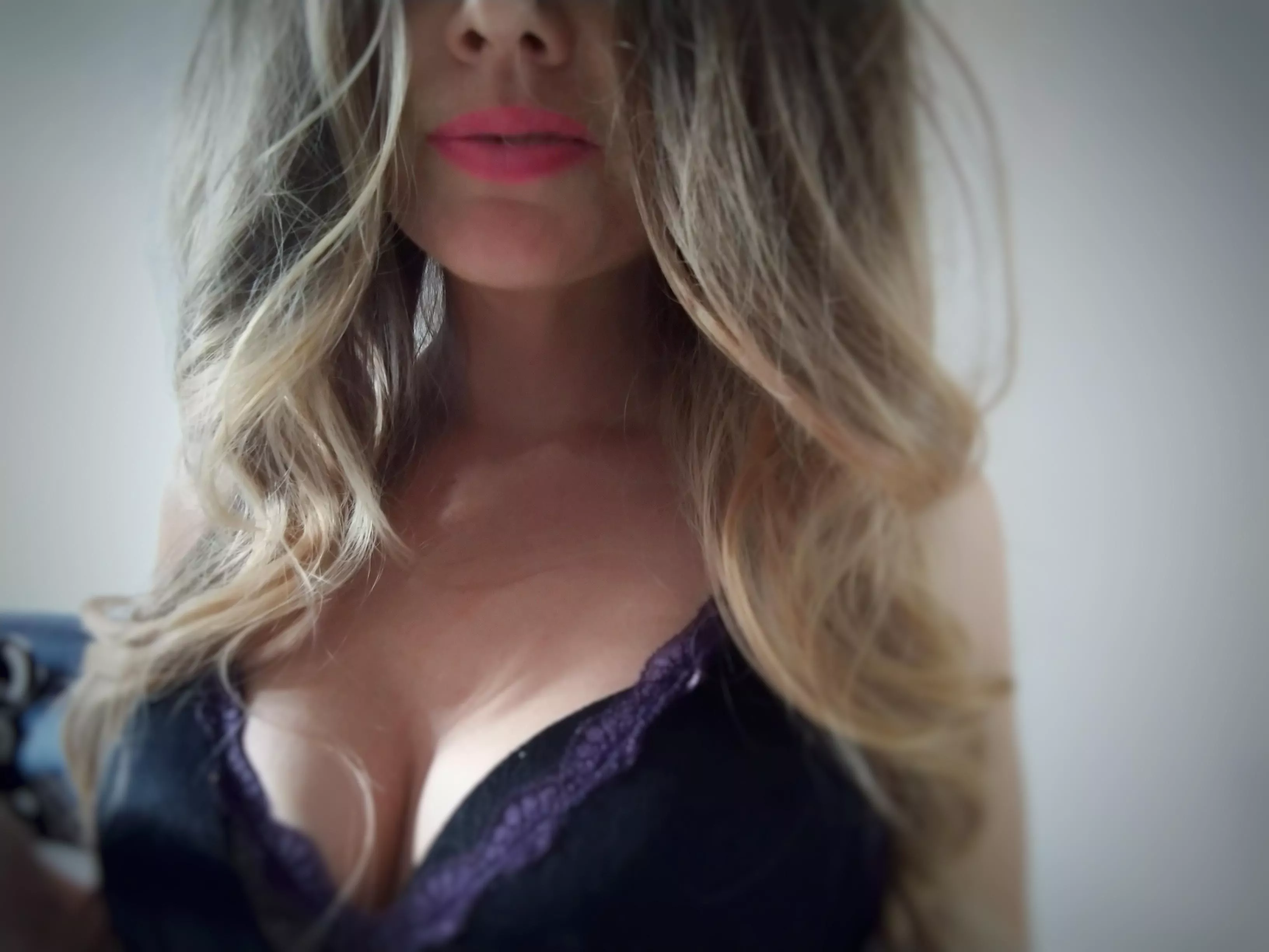 JOIN me 💋 posted by Laliqueenn