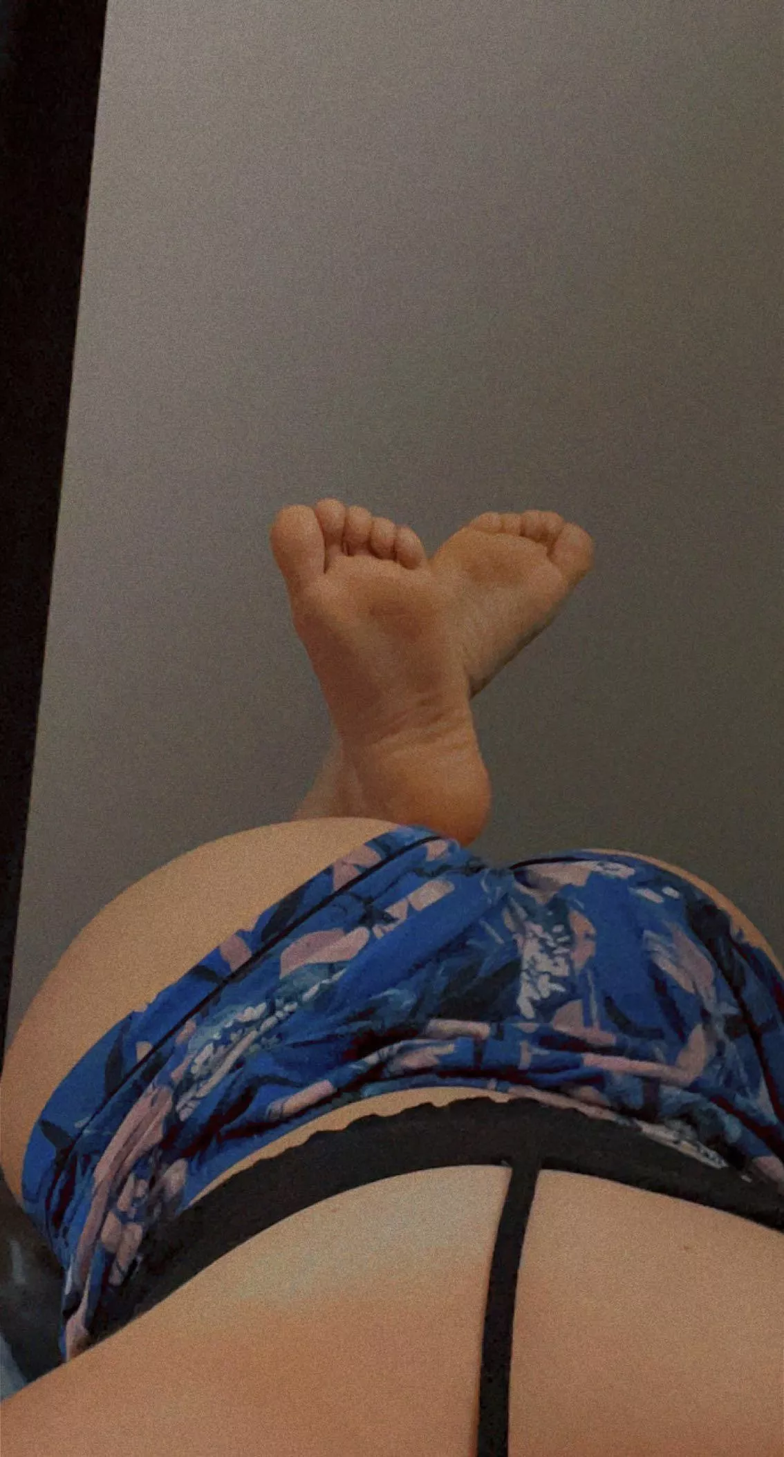 Join me😈 posted by tootsiefootsiegirl