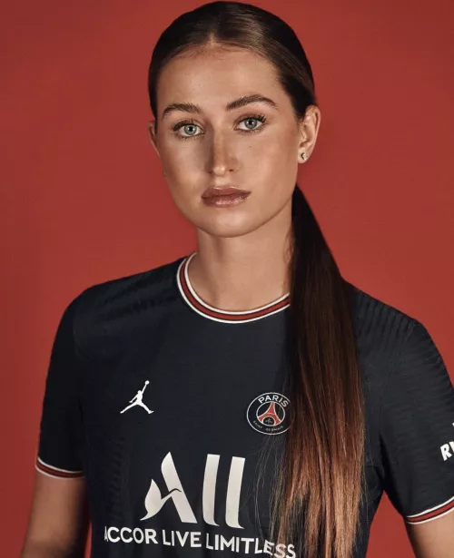 Jordyn Huitema by alejour