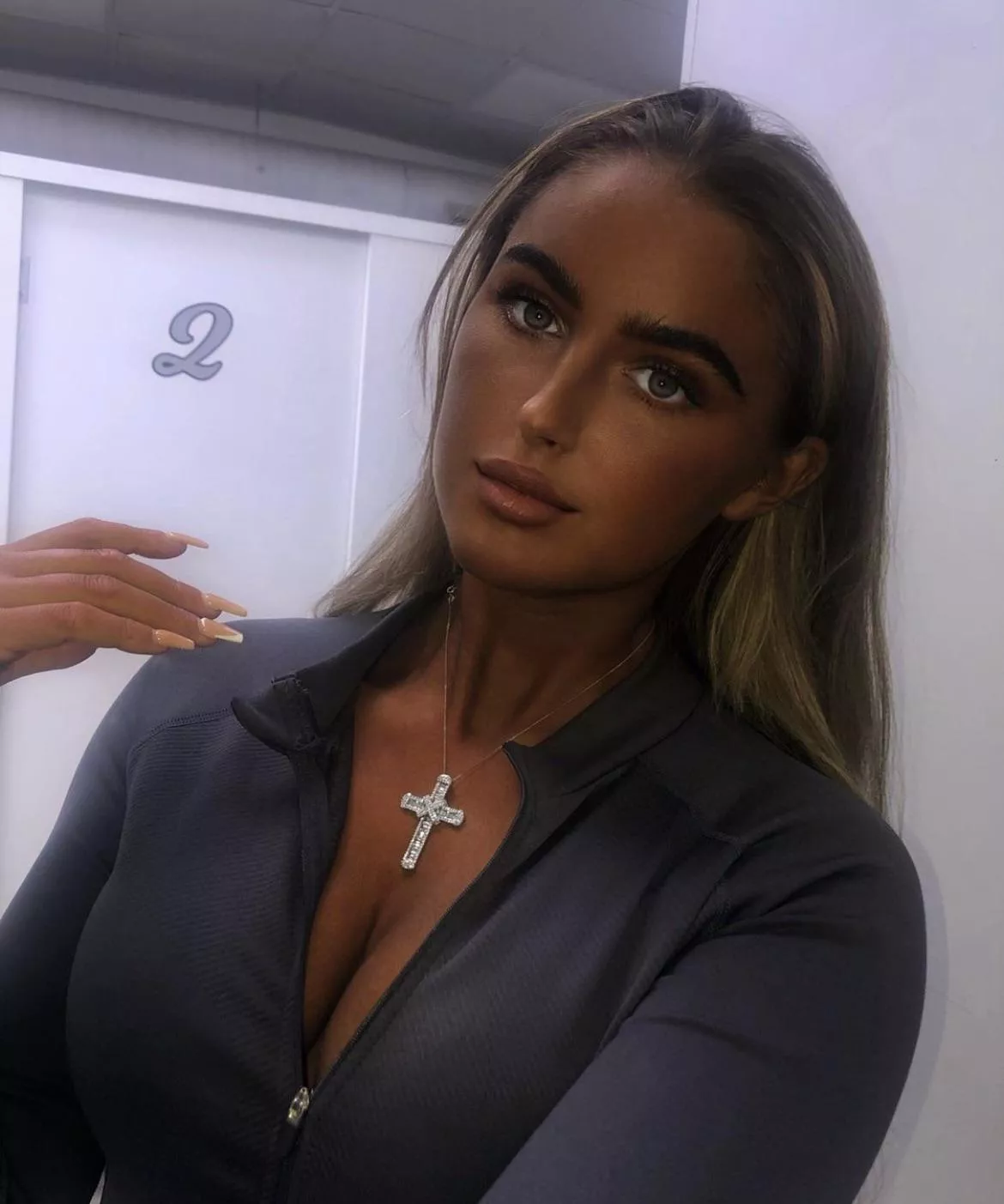 Josie posted by Healthy_Throat_9251