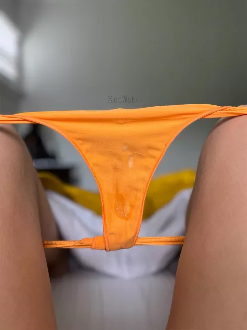 Juicy 🍑 by KimWale