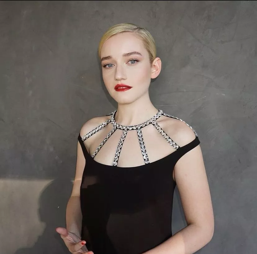 Julia Garner posted by GlamMetalLion