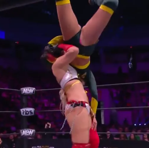 Julia Hart from Dynamite by YarrlieThePirate