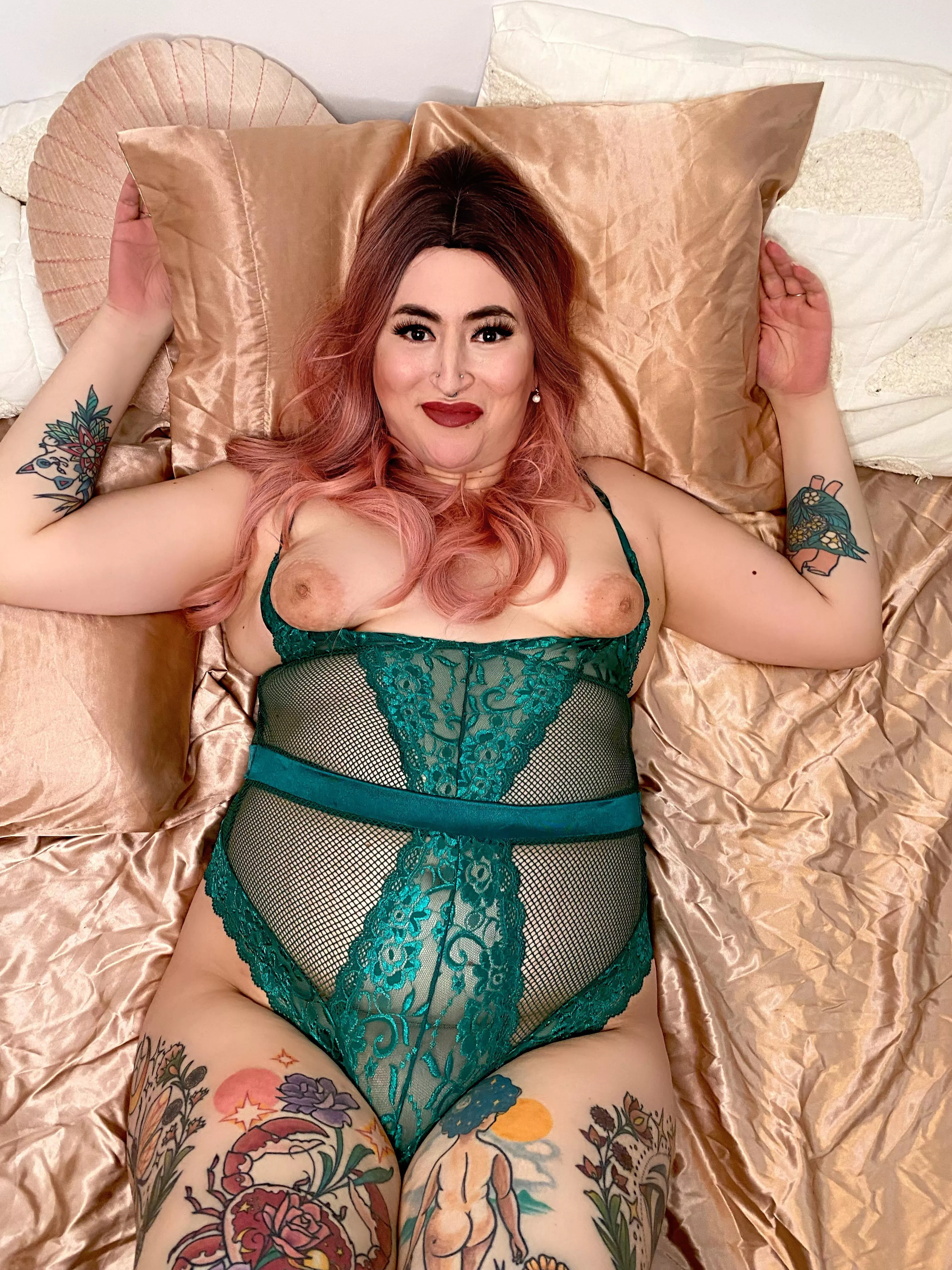 Jump on me!!! 🧚🏻🍒💋 posted by YourTransGirlJade