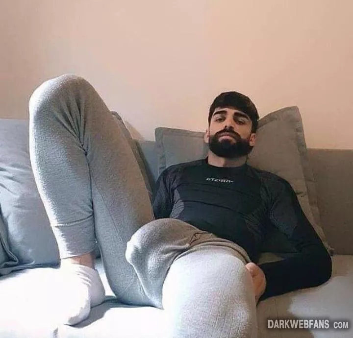 Jumping out 🤤✨ posted by Cau5ErieSlosh346