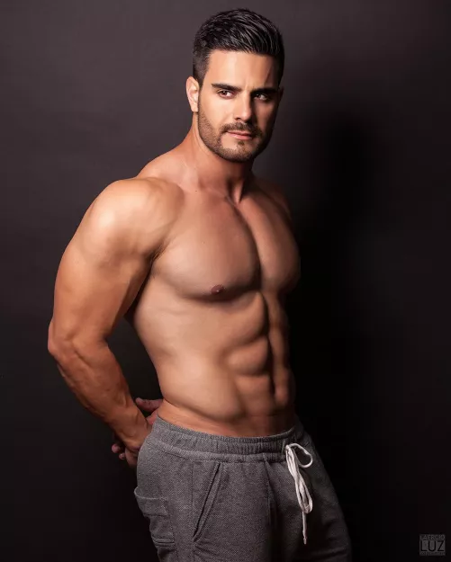 Junior Haikel (IG @juniorhaikel) by 339pm