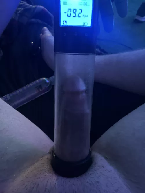 Jus started pumping add my snap or pm mee by Pumpfanatic