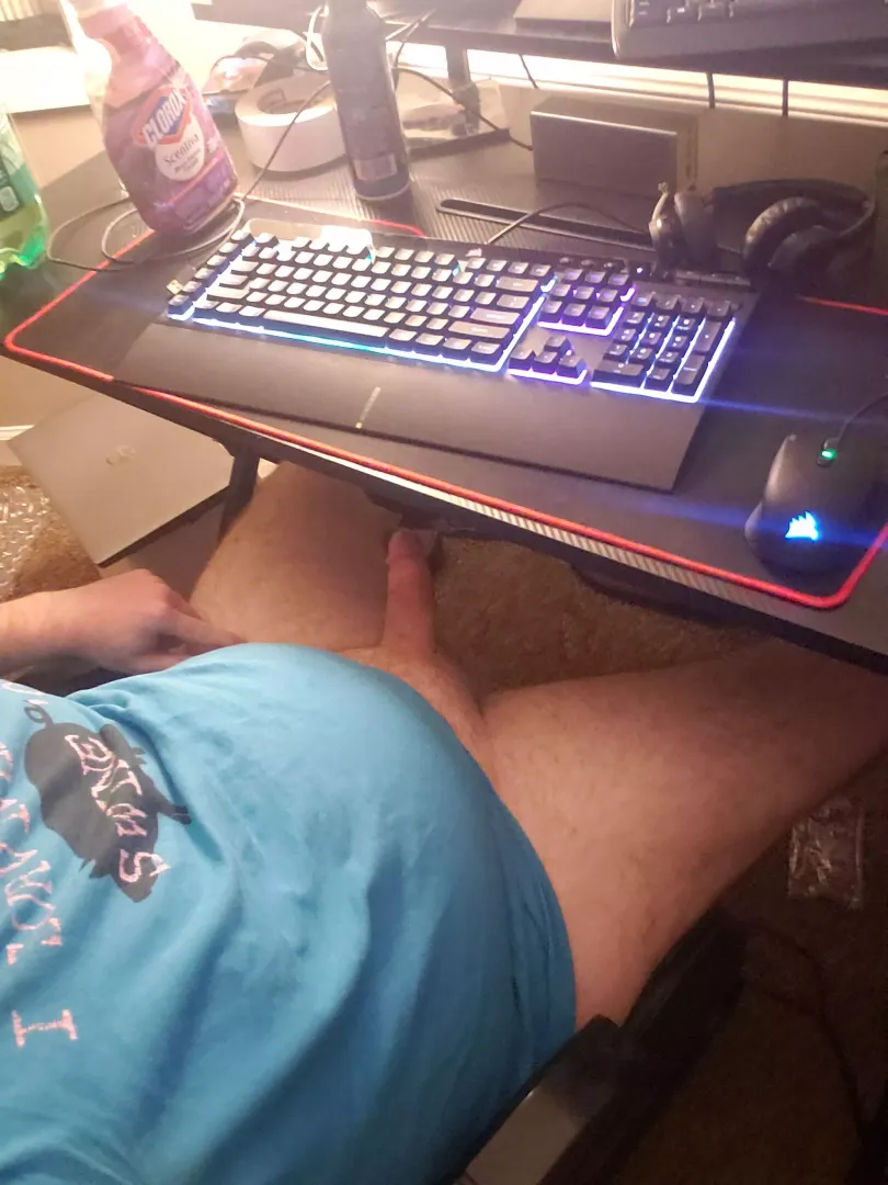 just a chubby gamer sitting at his desk by wankerid