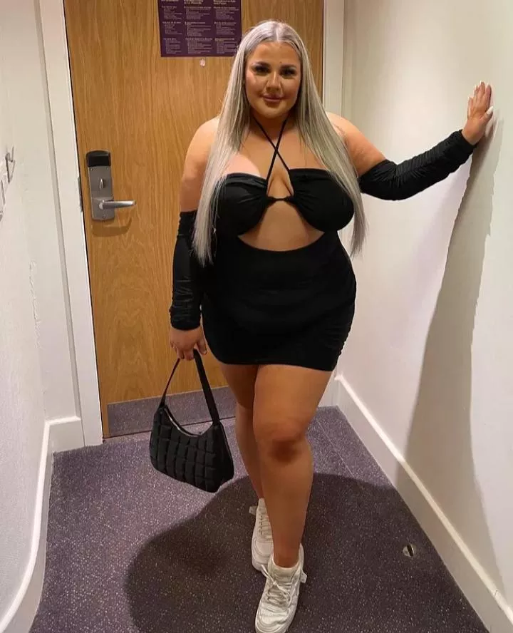 Just A Fat Girl Throwing Selfies posted by Kelly10cosplayer