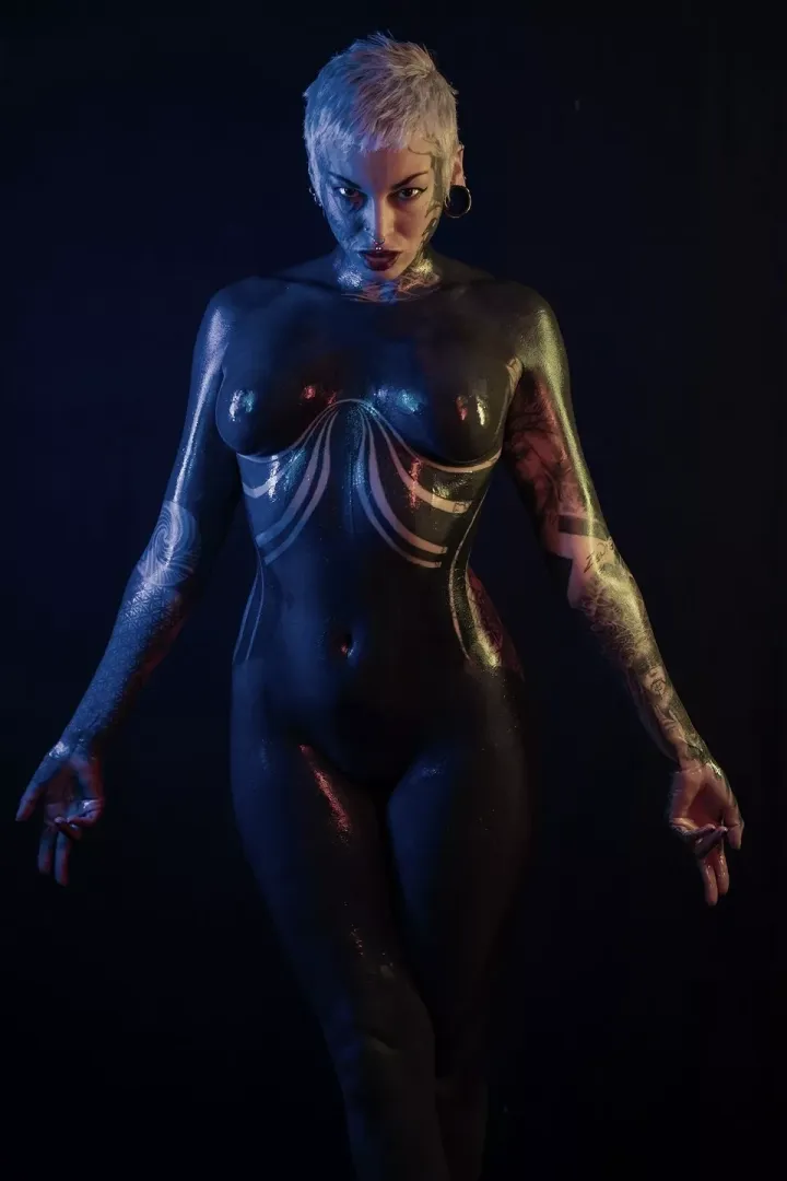 just a fever dream 🖤 posted by Fleshcakezz