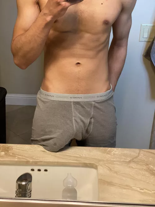 Just a lil post workout bulge by contigo99