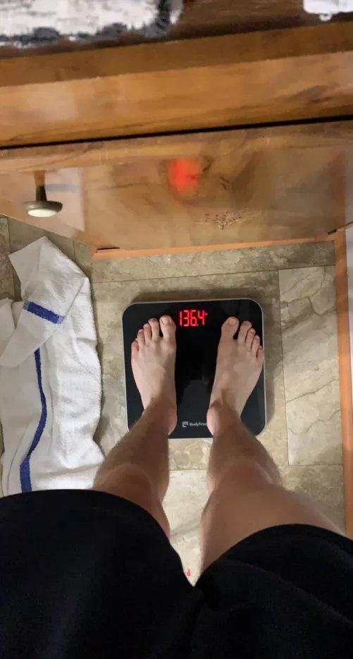 Just a little weigh in😅🦶🏼 by ConnorXCoxxx
