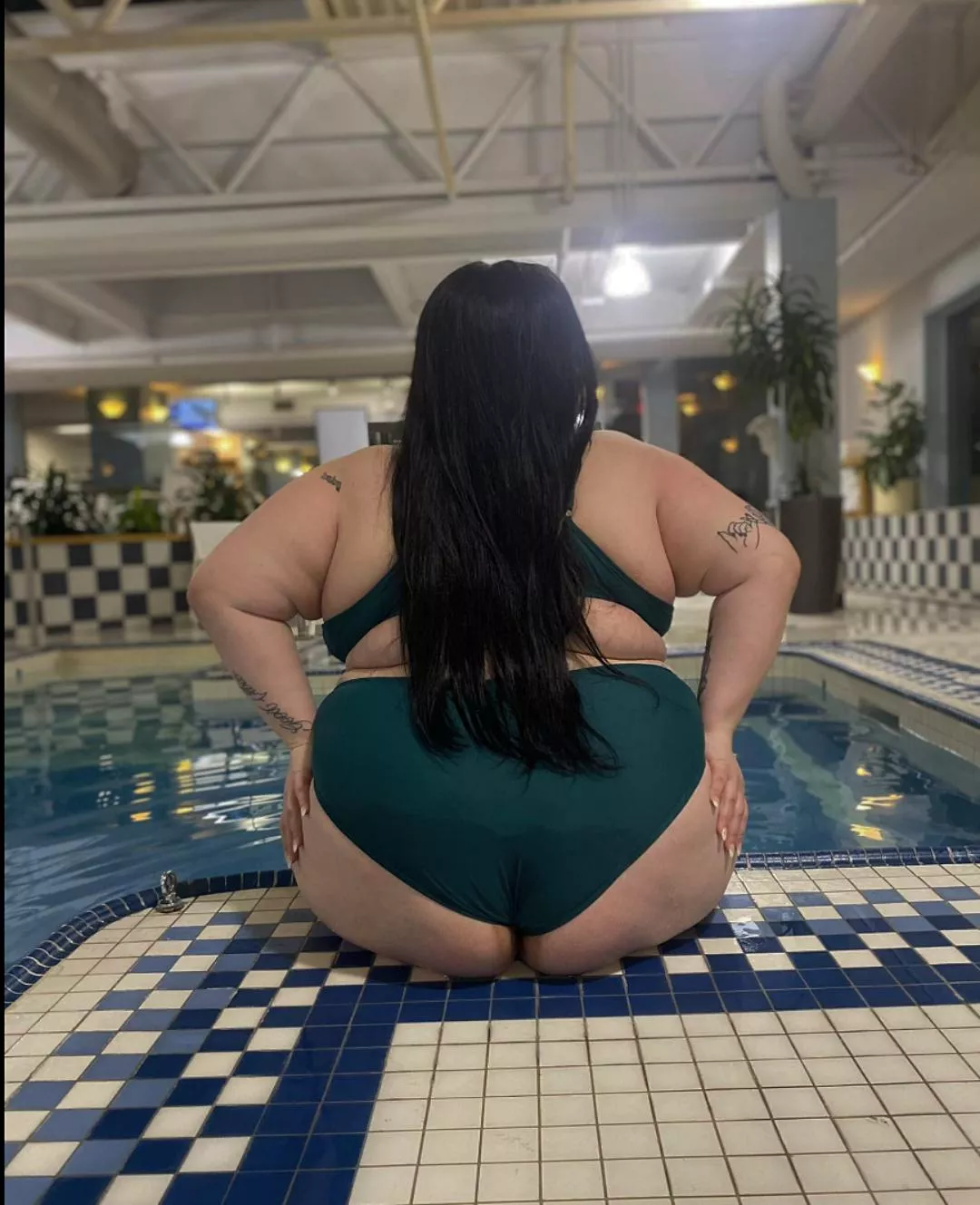 just a little wet 😌💦 posted by Geminijune97