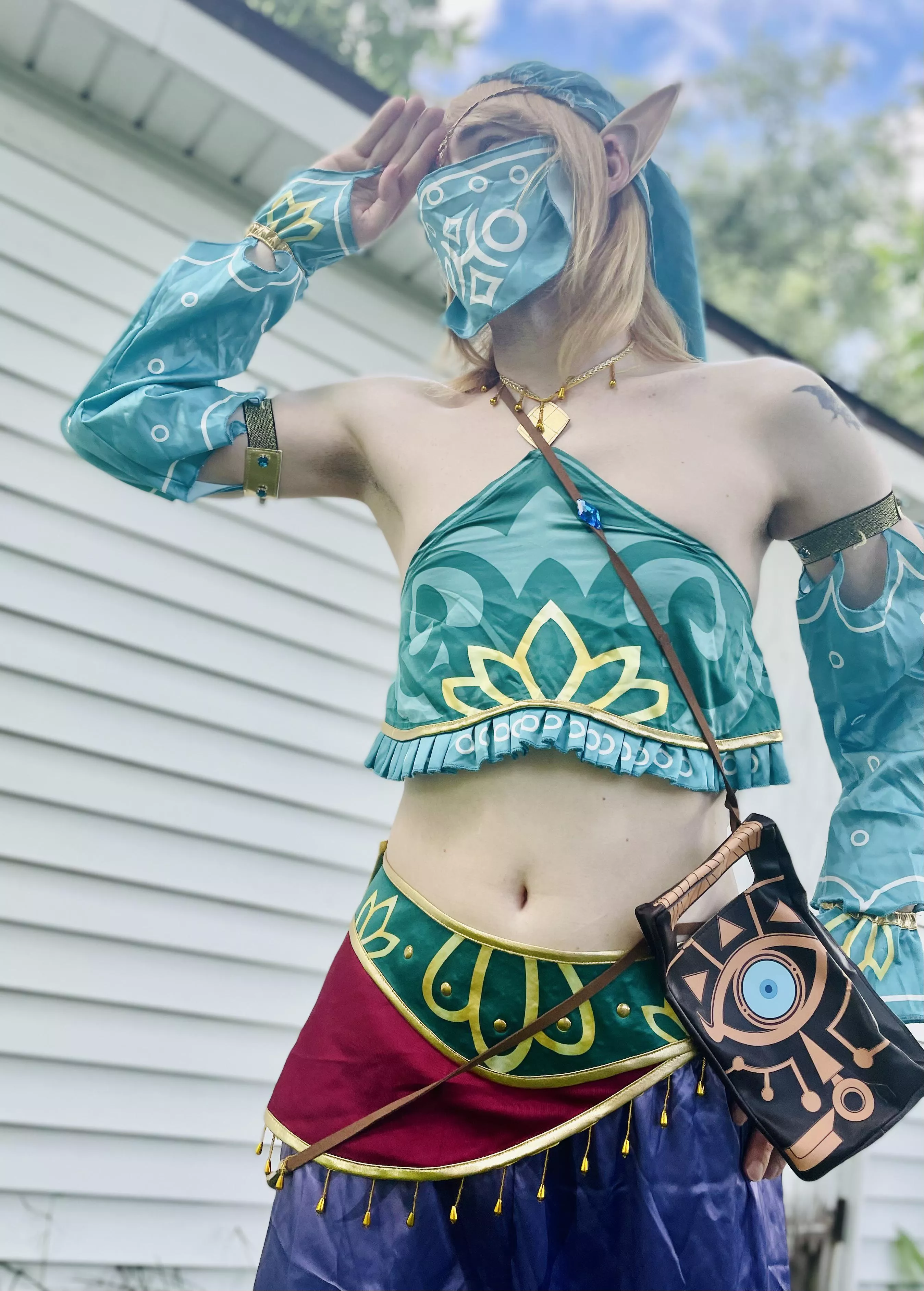 🧝‍♂️ Just a pic from my cosplay shoot ☺️ posted by Egirl_Quinn