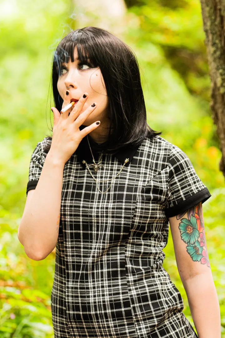 Just a quick smoke in the forest 24f posted by knotty_fay