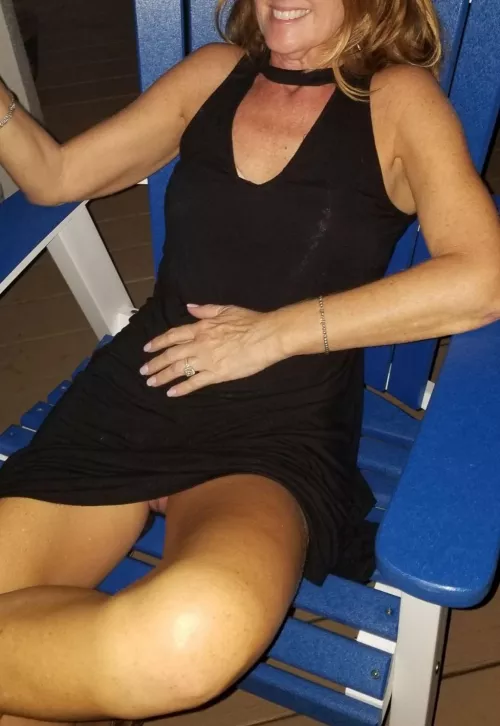 just an avg Mil[F]. by married2redhead